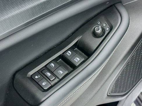 Used 2023 Jeep Grand Cherokee L Laredo w/ Luxury Tech Group I image 26