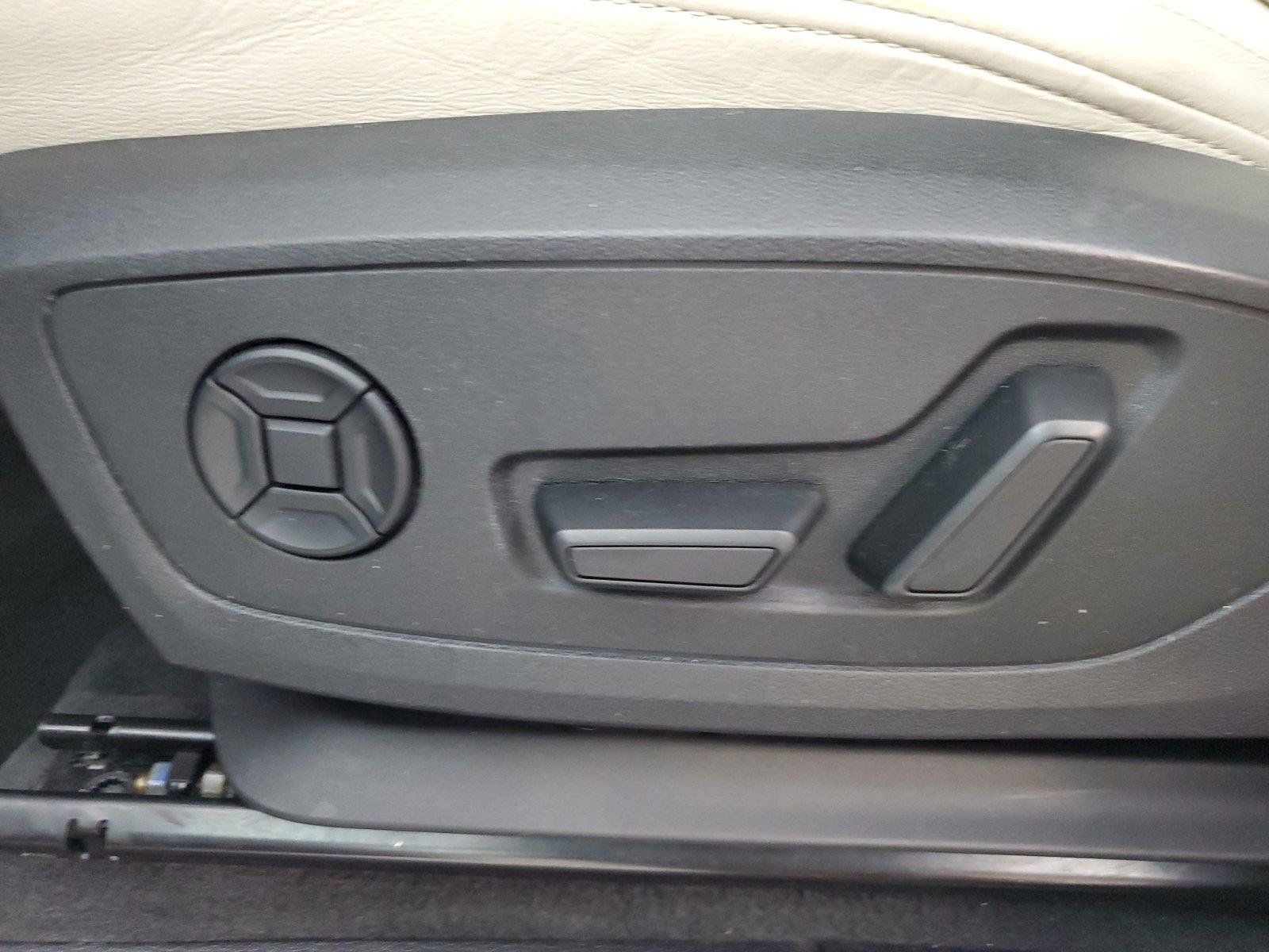 Used 2024 Audi Q3 2.0T Premium AWD/4WD image 21