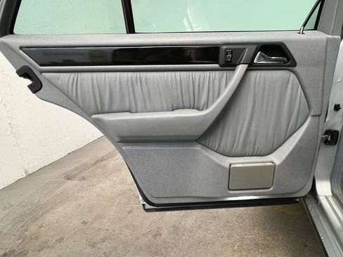 Used 1995 Mercedes-Benz E 320 Sedan image 9