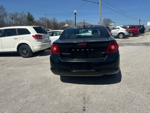 Used 2013 Dodge Avenger SXT image 5