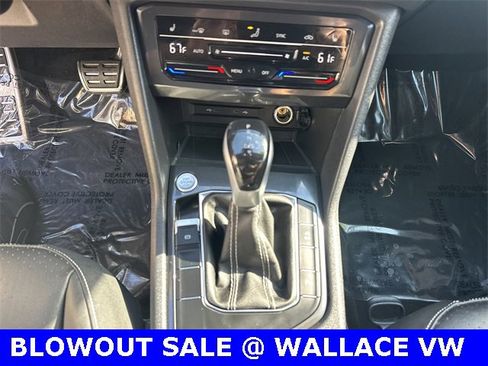 Certified 2023 Volkswagen Tiguan SE R-Line image 21