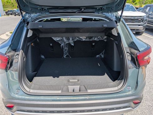 New 2026 Chevrolet Trax LT FWD image 8