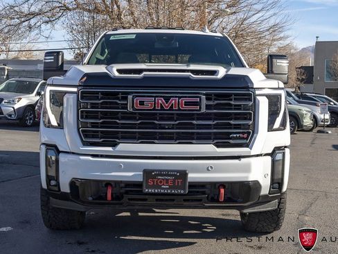 Used 2024 GMC Sierra 3500 AT4 w/ AT4 Preferred Package image 18