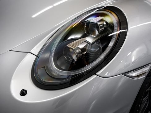 Used 2015 Porsche 911 Carrera GTS RWD image 33