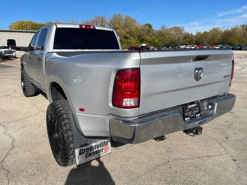 Used 2016 RAM 3500 Tradesman w/ Chrome Appearance Group image 3