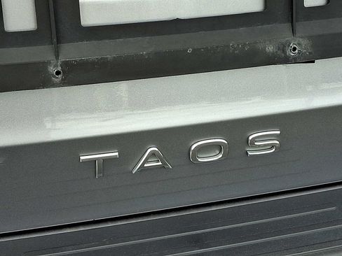 Used 2022 Volkswagen Taos SE AWD/4WD image 30