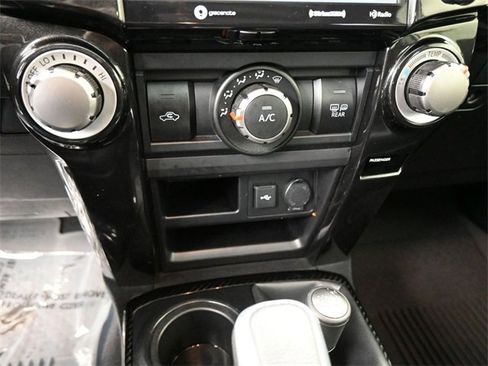 Used 2022 Toyota 4Runner TRD Off-Road Premium image 15