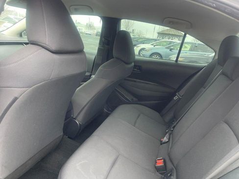 Used 2022 Toyota Corolla LE image 8