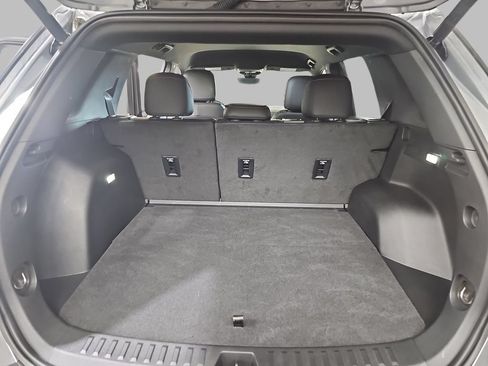 Certified 2025 Chevrolet Equinox RS w/ Safety and Technology Package FWD image 15