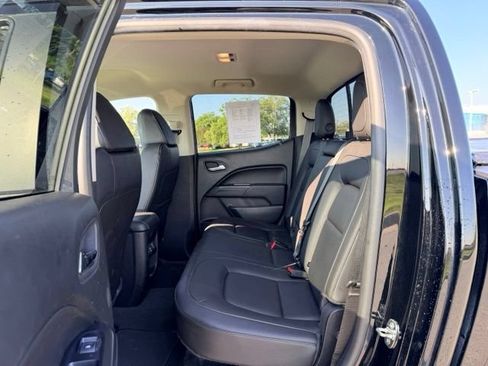 Used 2020 Chevrolet Colorado LT w/ Colorado RST Special Edition AWD/4WD image 8