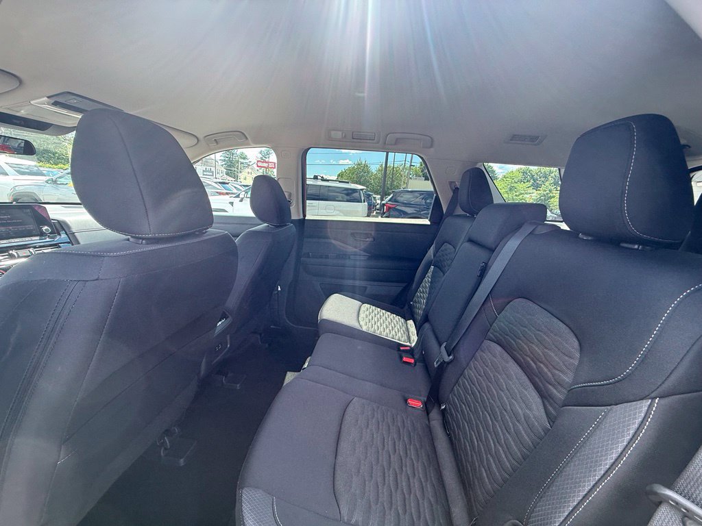 Used 2023 Nissan Pathfinder SV AWD/4WD image 15