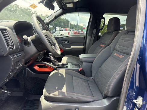 Used 2022 Nissan Frontier PRO-4X AWD/4WD image 25