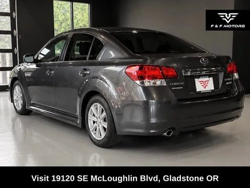 Used 2010 Subaru Legacy 2.5i Premium AWD/4WD image 4