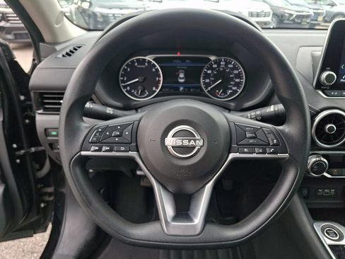 Used 2024 Nissan Sentra SV FWD image 19