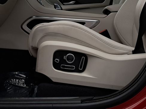 Used 2021 Jaguar F-PACE S image 9