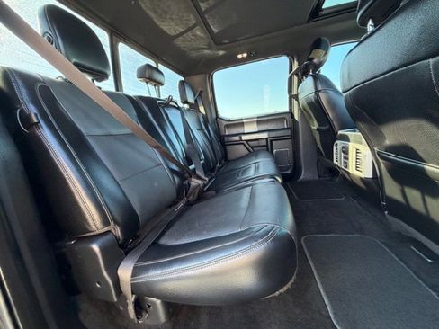 Used 2015 Ford F150 Lariat w/ Equipment Group 502A Luxury image 9