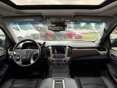 Used 2019 GMC Yukon XL Denali w/ Denali Ultimate Package RWD image 38