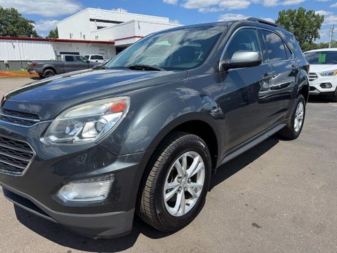 Used 2017 Chevrolet Equinox LT w/ Convenience Package FWD image 9