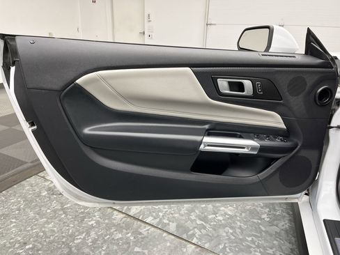 Used 2024 Ford Mustang Premium image 7