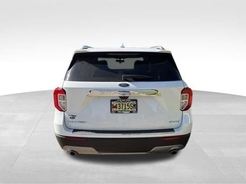 Used 2022 Ford Explorer Limited w/ Equipment Group 301A AWD/4WD image 4