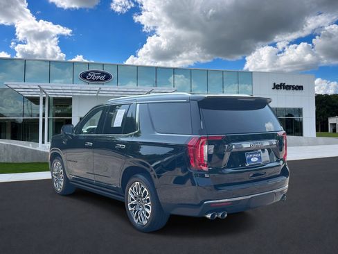 Used 2023 GMC Yukon Denali Ultimate AWD/4WD image 7