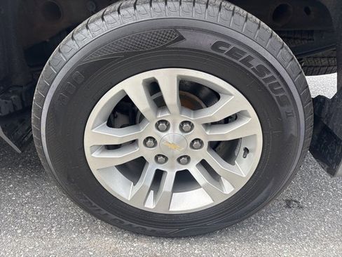 Used 2018 Chevrolet Silverado 1500 LT w/ All Star Edition image 16