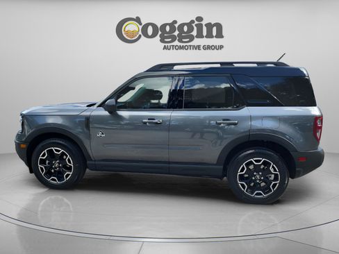 New 2025 Ford Bronco Sport Outer Banks image 2