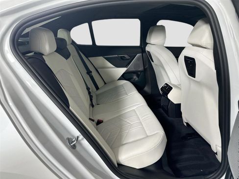 Certified 2026 BMW 530i xDrive w/ M Sport Package AWD/4WD image 18