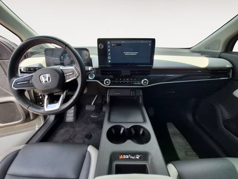 Used 2024 Honda Prologue Touring image 10