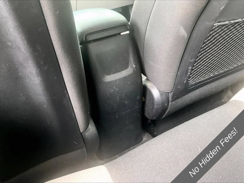 Used 2021 Hyundai Venue SEL FWD image 27