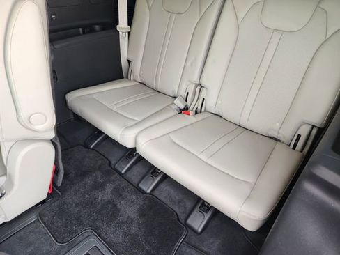Certified 2023 Kia Sorento SX FWD image 32
