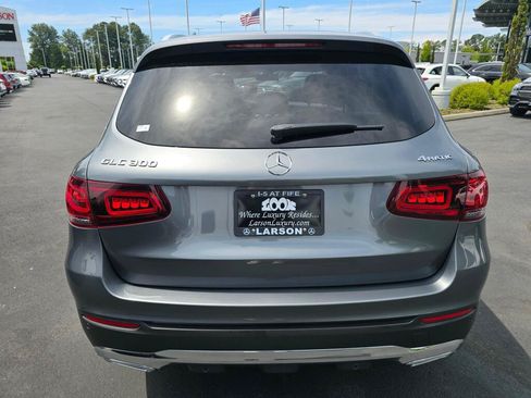 Used 2021 Mercedes-Benz GLC 300 4MATIC image 5