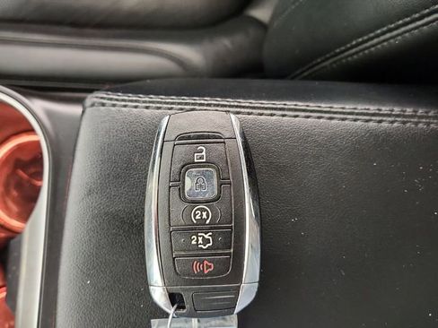 Used 2019 Lincoln Nautilus Reserve image 23