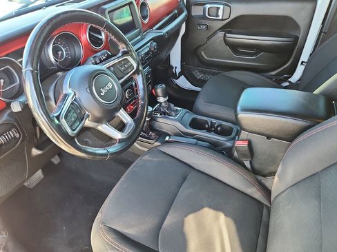 Used 2021 Jeep Wrangler Rubicon w/ Cold Weather Group image 8