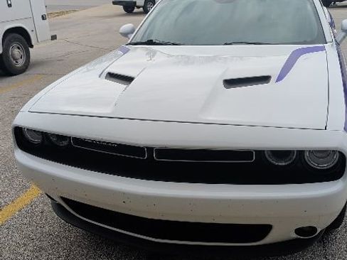 Used 2018 Dodge Challenger GT image 1