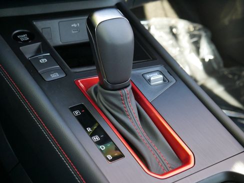 New 2026 Nissan Kicks SR w/ Cold Weather Package image 14