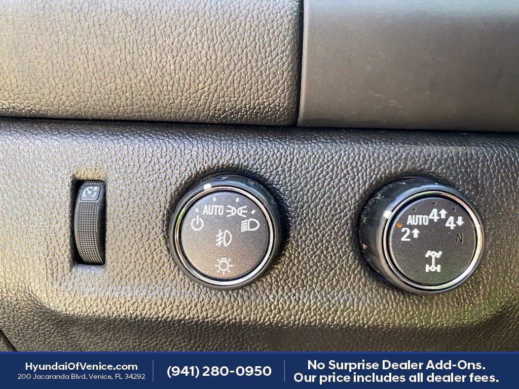 Used 2019 Chevrolet Colorado LT w/ LT Convenience Package AWD/4WD image 12