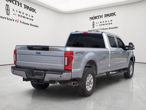 Used 2022 Ford F250 Lariat w/ Lariat Ultimate Package AWD/4WD image 3