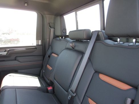New 2026 GMC Sierra 2500 AT4 w/ AT4 Premium Plus Package AWD/4WD image 14