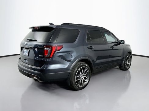 Used 2017 Ford Explorer Sport w/ Equipment Group 401A AWD/4WD image 8