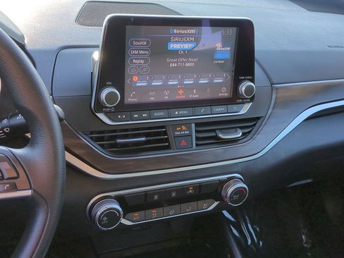 Certified 2023 Nissan Altima 2.5 SV image 16