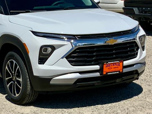 New 2026 Chevrolet TrailBlazer LT w/ Driver Confidence Package AWD/4WD image 9