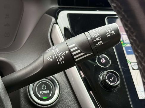 Used 2023 Chevrolet Bolt EUV Premier w/ Sun & Sound Package FWD image 31