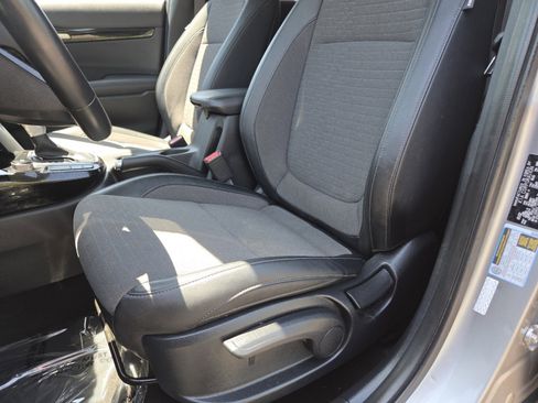 Used 2023 Kia Seltos S w/ Navigation Package FWD image 25