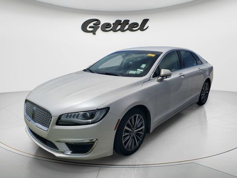 Used 2019 Lincoln MKZ Reserve image 1