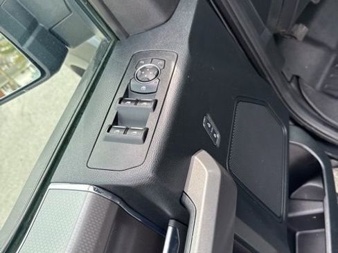 Used 2017 Ford F150 XLT w/ Equipment Group 302A Luxury image 16