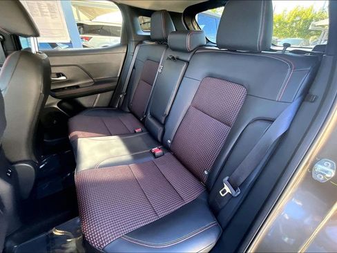 Used 2025 Nissan Kicks SR image 37