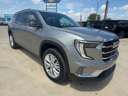 Certified 2026 GMC Acadia Elevation w/ Elevation Premium Package FWD image 2
