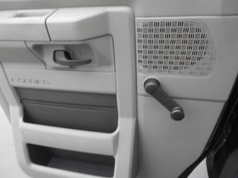 Used 2026 Ford E-450 and Econoline 450 Super Duty w/ Gaseous Engine Prep Package image 10