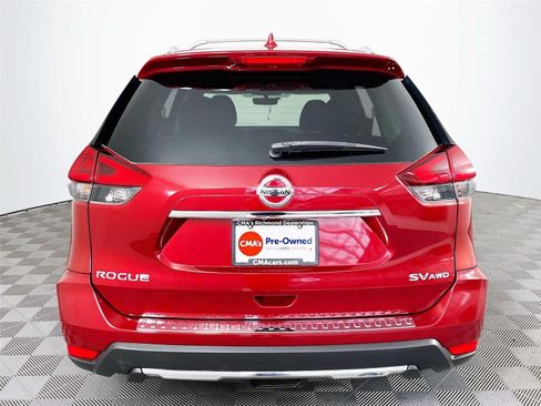 Used 2018 Nissan Rogue SV w/ Sun & Sound Touring Package AWD/4WD image 9
